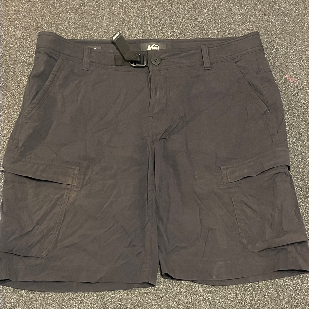 Women’s Black Hiking Shorts - size 8 - REI brand